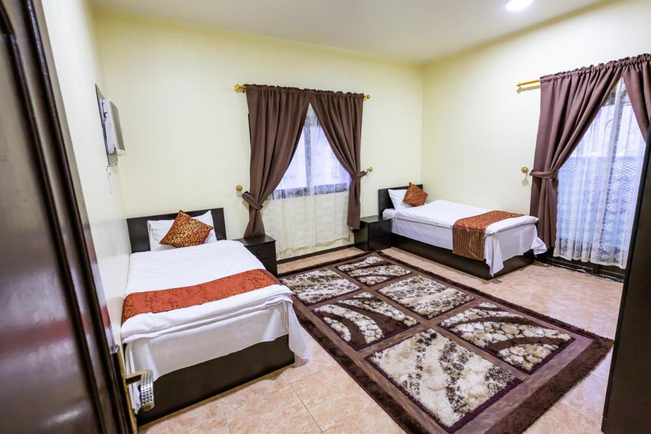 Al Eairy Furnished Apartments- Jeddah 1 Exterior photo
