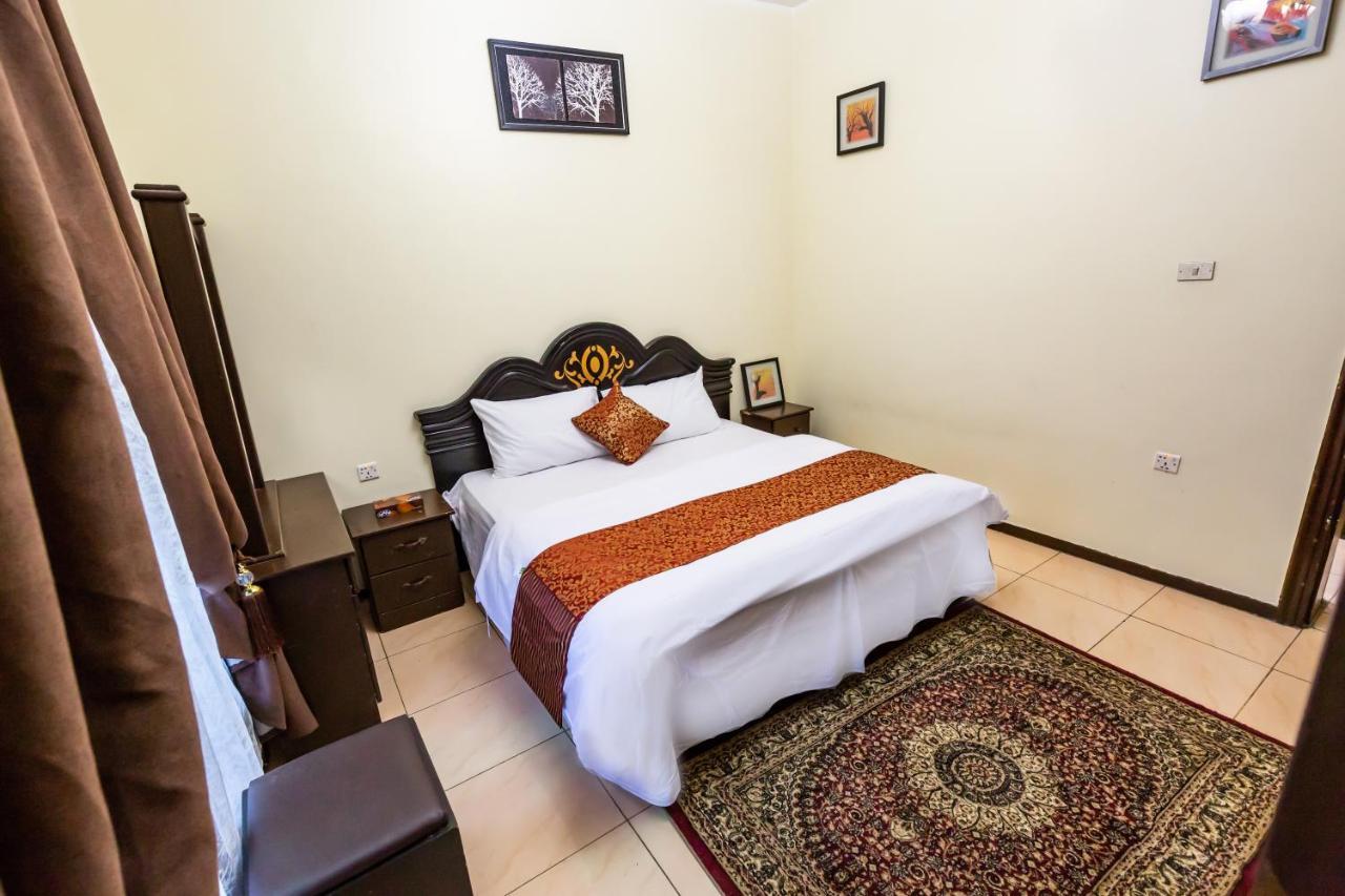 Al Eairy Furnished Apartments- Jeddah 1 Exterior photo
